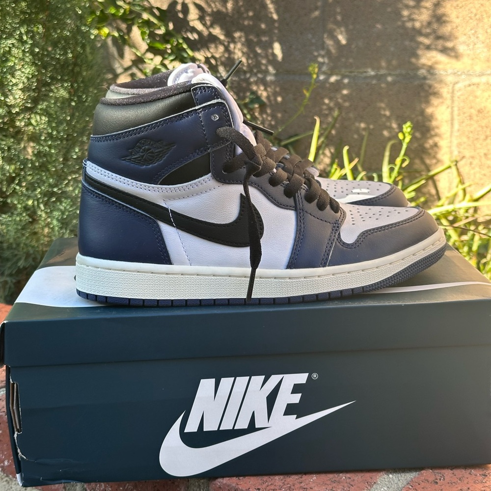 Nike Air Jordan 1 Retro High OG – Midnight Navy (Men’s 6 / Women’s 7.5). New!